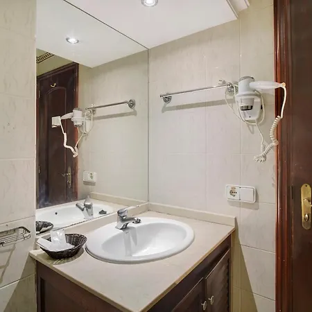 433b - Diamond Apartment
